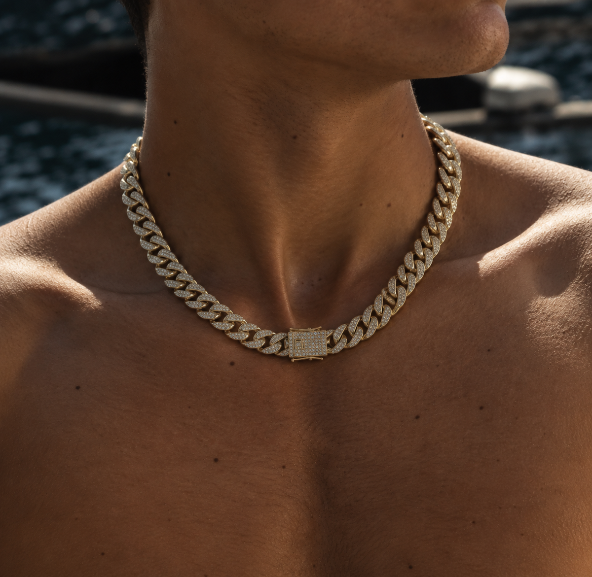 Cadena Barbada Iced Out · Oro laminado